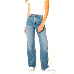 Hollister Ultra High Rise Dad Denim Jeans-Blue Size W24 L 29 👖